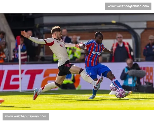 斯洛特的攻守平衡哲学：利物浦如何打造英超最强双核引擎