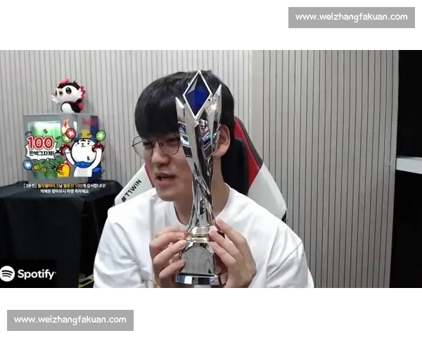 Faker接受采访，深情告白粉丝，泪洒现场！