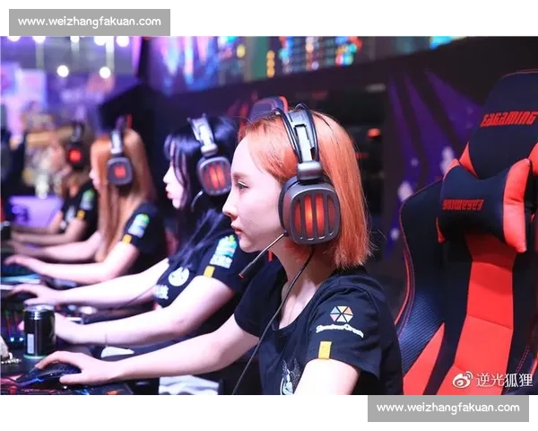 粉丝福利！电竞选手空降直播间，互动热烈，全程高能！